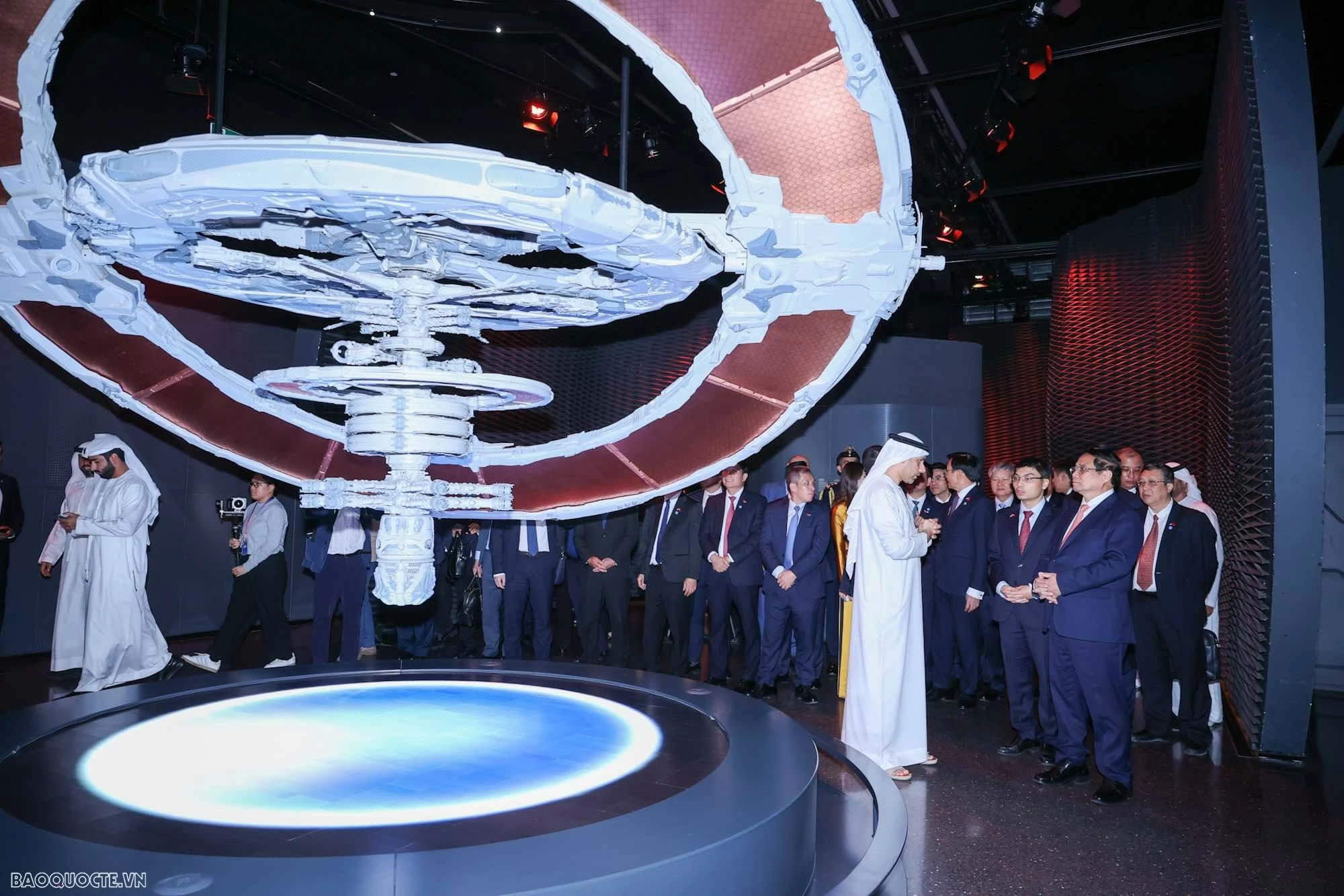 Quốc vụ khanh thương mại UAE: Việt Nam là một đối tác lý tưởng Quốc vụ khanh thương mại UAE: Việt Nam là một đối tác lý tưởng