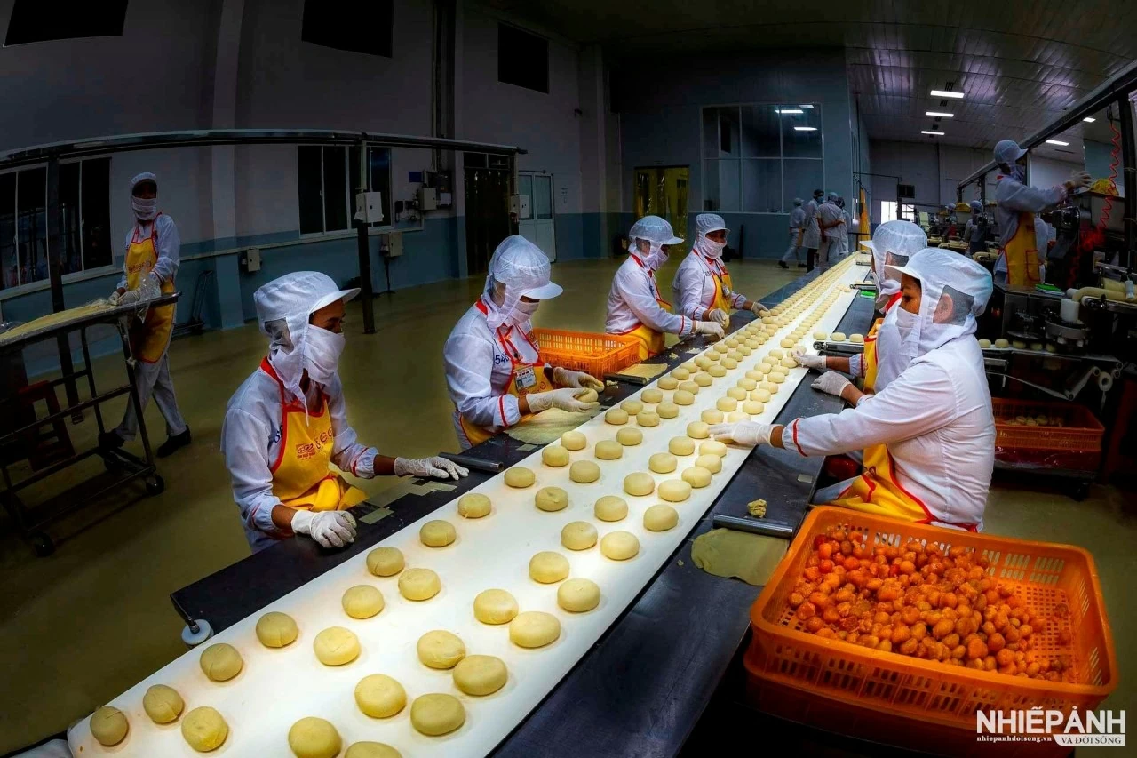 Các công đoạn sản xuất bánh pía. Các công đoạn sản xuất bánh pía.