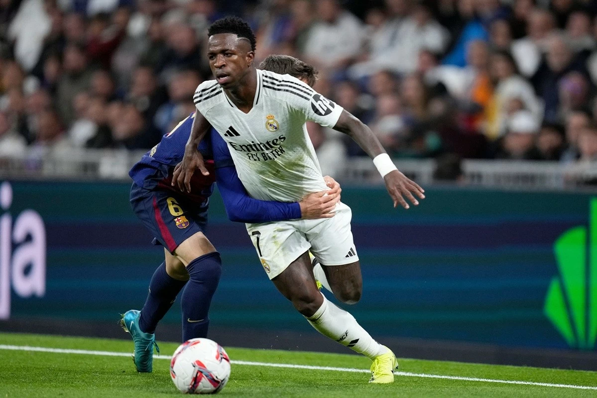 Dàn sao Real Madrid lên tiếng ủng hộ Vinicius Junior Dàn sao Real Madrid lên tiếng ủng hộ Vinicius Junior