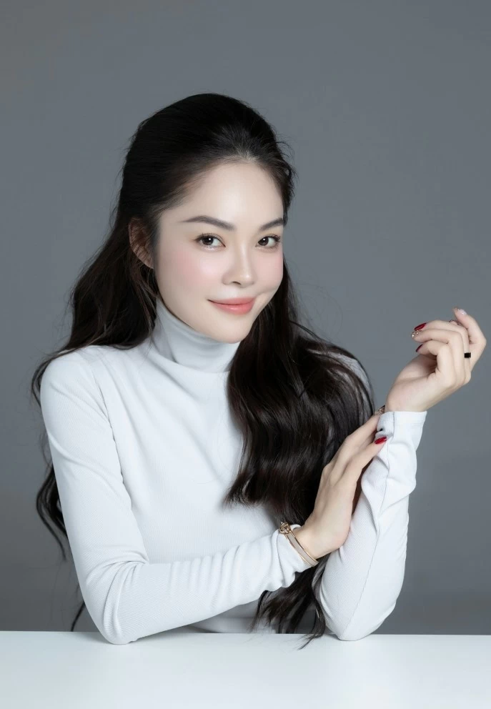 Diễn viên Dương Cẩm Lynh khoe nhan sắc mặn mà Diễn viên Dương Cẩm Lynh khoe nhan sắc mặn mà
