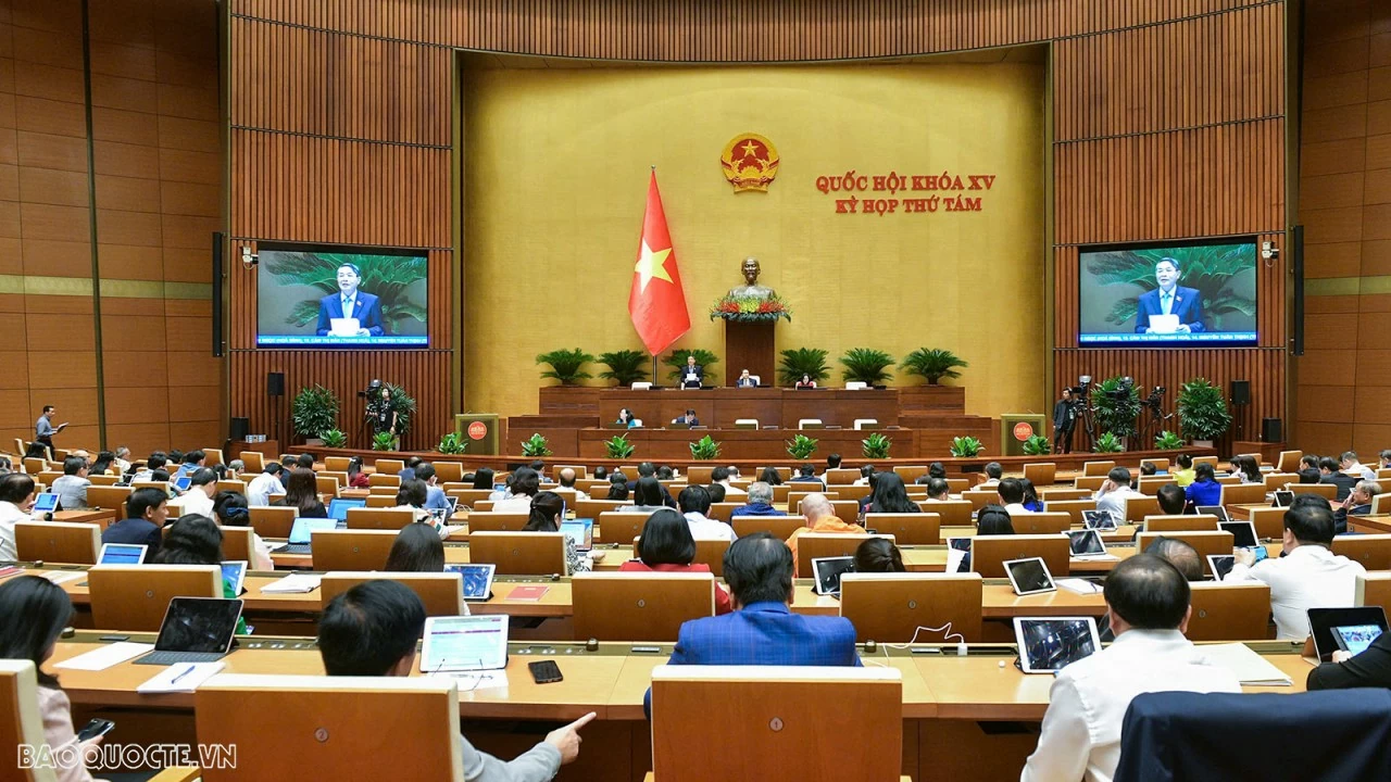 Hôm nay 30/10, Quốc hội thảo luận 2 dự án luật, 1 nghị quyết về: Quy hoạch, đầu tư, đấu thầu, phòng không nhân dân Hôm nay 30/10, Quốc hội thảo luận 2 dự án luật, 1 nghị quyết về: Quy hoạch, đầu tư, đấu thầu, phòng không nhân dân