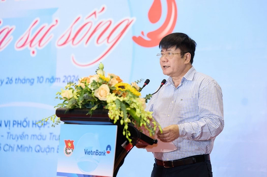 Phó Bí thư Thường trực Đảng ủy VietinBank Trần Kiên Cường phát biểu tại Chương trình khai mạc. Phó Bí thư Thường trực Đảng ủy VietinBank Trần Kiên Cường phát biểu tại Chương trình khai mạc.
