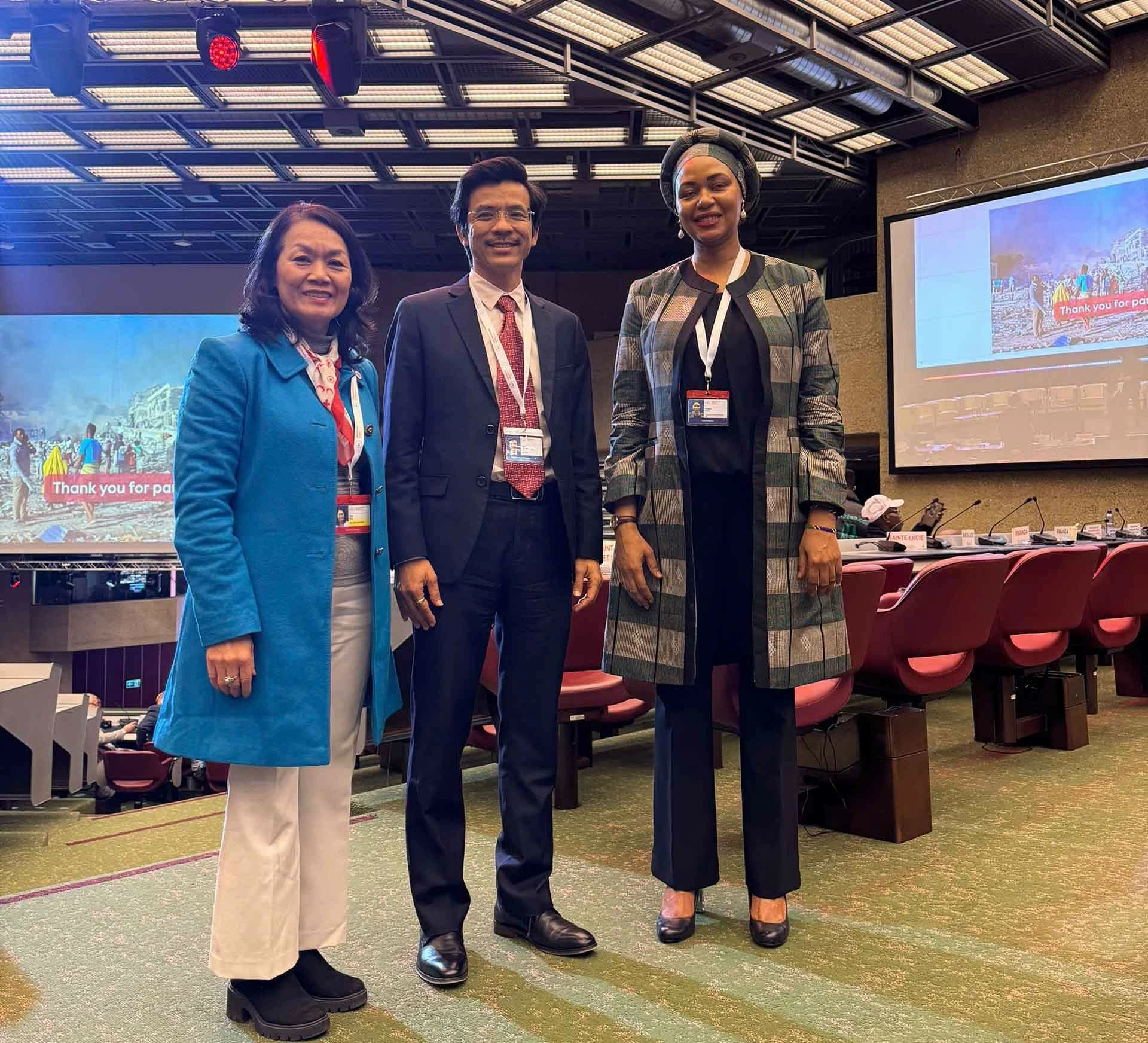 Việt Nam đóng góp vào tăng cường các hoạt động nhân đạo và tôn trọng Luật Nhân đạo quốc tế Việt Nam đóng góp vào tăng cường các hoạt động nhân đạo và tôn trọng Luật Nhân đạo quốc tế