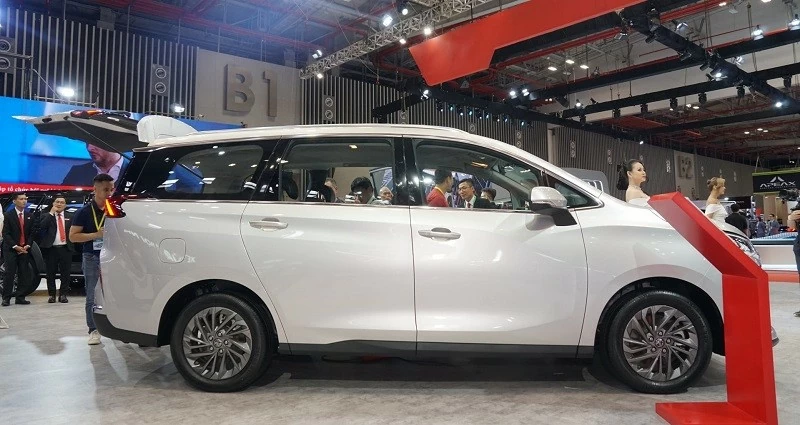 Cận cảnh MPV Trung Quốc MG G50 Plus vừa trình làng tại Việt Nam Cận cảnh MPV Trung Quốc MG G50 Plus vừa trình làng tại Việt Nam