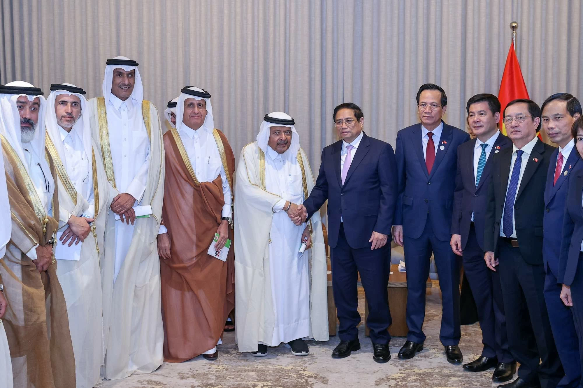 Những cuộc trao đổi thẳng thắn giữa doanh nghiệp Qatar với Thủ tướng Phạm Minh Chính Những cuộc trao đổi thẳng thắn giữa doanh nghiệp Qatar với Thủ tướng Phạm Minh Chính