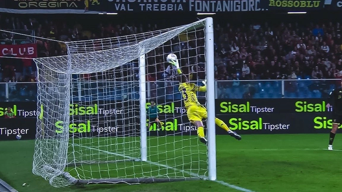 Cản phá khó tin, thủ môn De Gea đưa Fiorentina vào top 4 Serie A Cản phá khó tin, thủ môn De Gea đưa Fiorentina vào top 4 Serie A