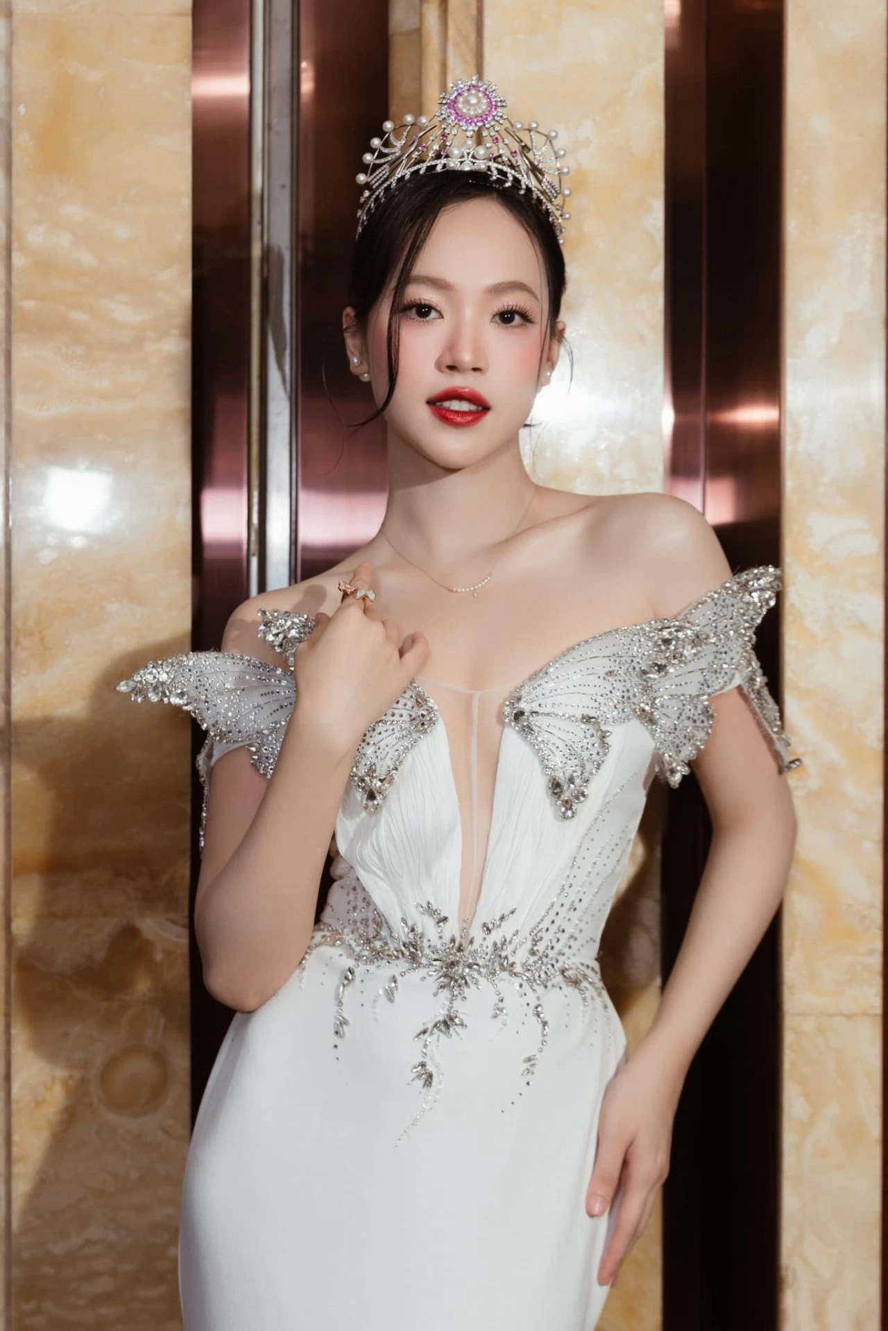 Á hậu Trịnh Thùy Linh Á hậu Trịnh Thùy Linh