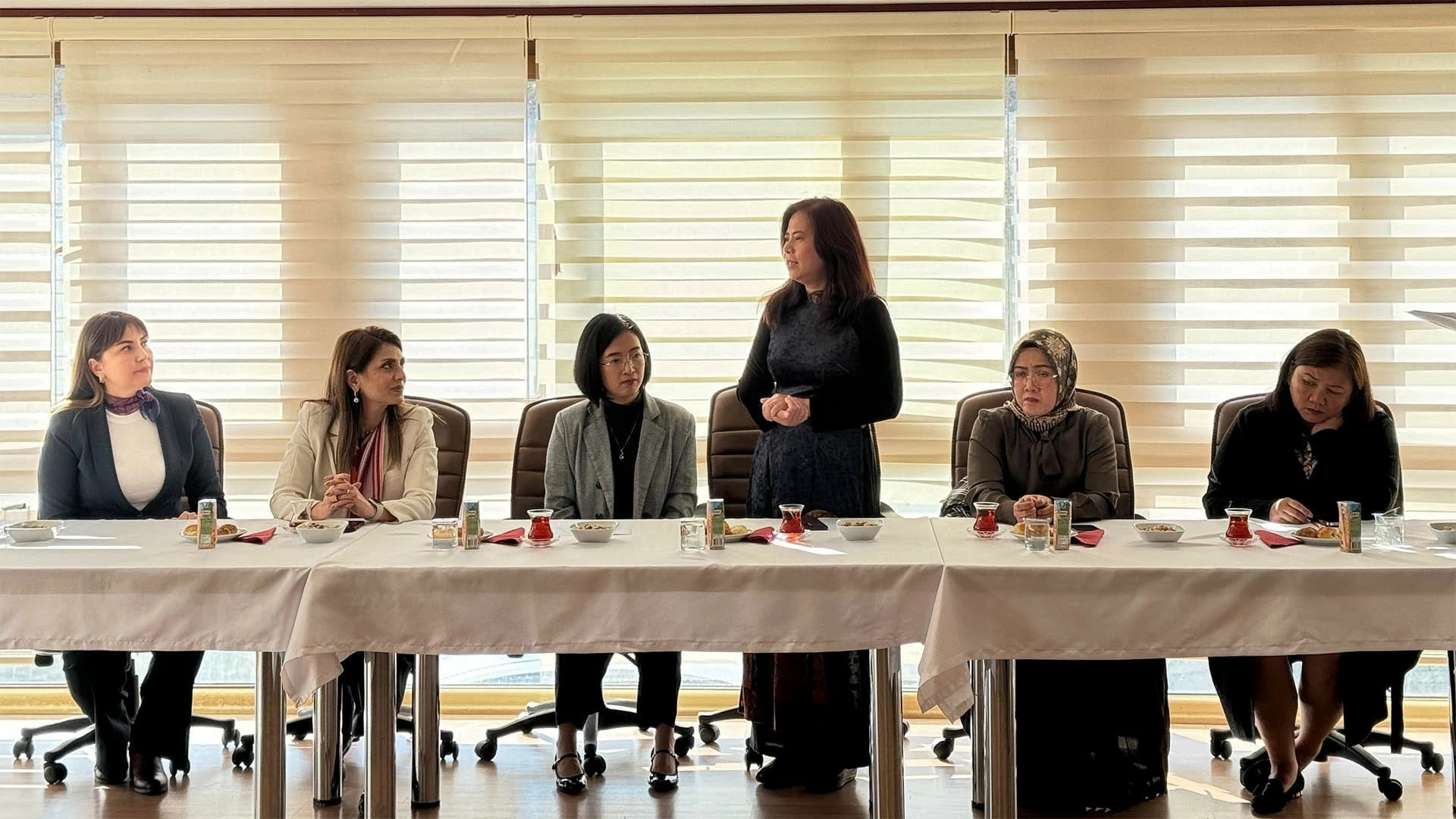 Hội phụ nữ ASEAN tại Ankara tổ chức hoạt động thiện nguyện Hội phụ nữ ASEAN tại Ankara tổ chức hoạt động thiện nguyện