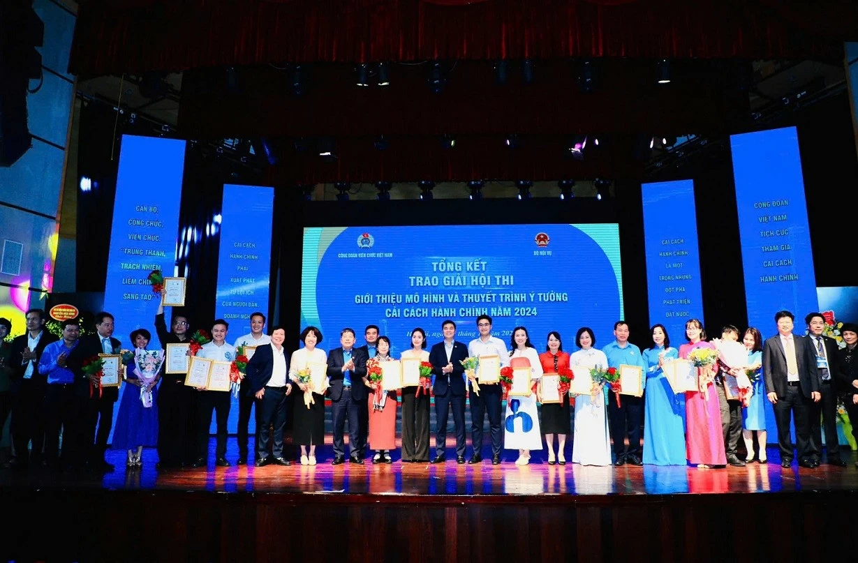 Công đoàn Bộ Ngoại giao tham dự Hội thi Giới thiệu mô hình và thuyết minh ý tưởng cải cách hành chính năm 2024 Công đoàn Bộ Ngoại giao tham dự Hội thi Giới thiệu mô hình và thuyết minh ý tưởng cải cách hành chính năm 2024