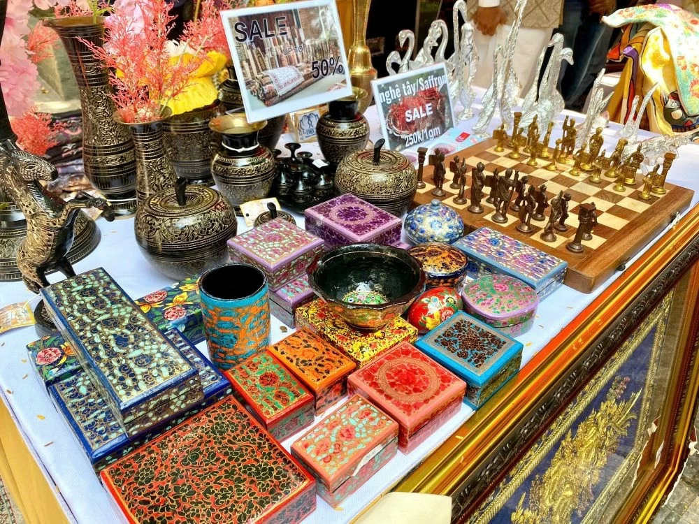 Từ sắc phục sari tới món cà ri: Trải nghiệm đất nước Ấn Độ thu nhỏ tại Việt Nam Từ sắc phục sari tới món cà ri: Trải nghiệm đất nước Ấn Độ thu nhỏ tại Việt Nam