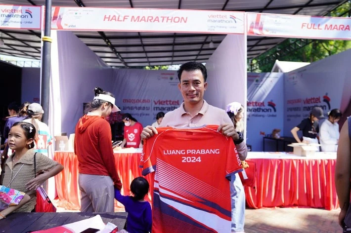 Viettel Marathon tại Luang Prabang, Lào Viettel Marathon tại Luang Prabang, Lào