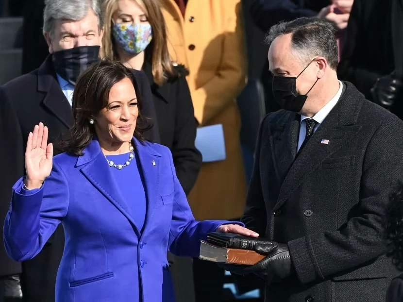 Hành trình đặc biệt của người có thể trở thành nữ Tổng thống đầu tiên của nước Mỹ Hành trình đặc biệt của người có thể trở thành nữ Tổng thống đầu tiên của nước Mỹ