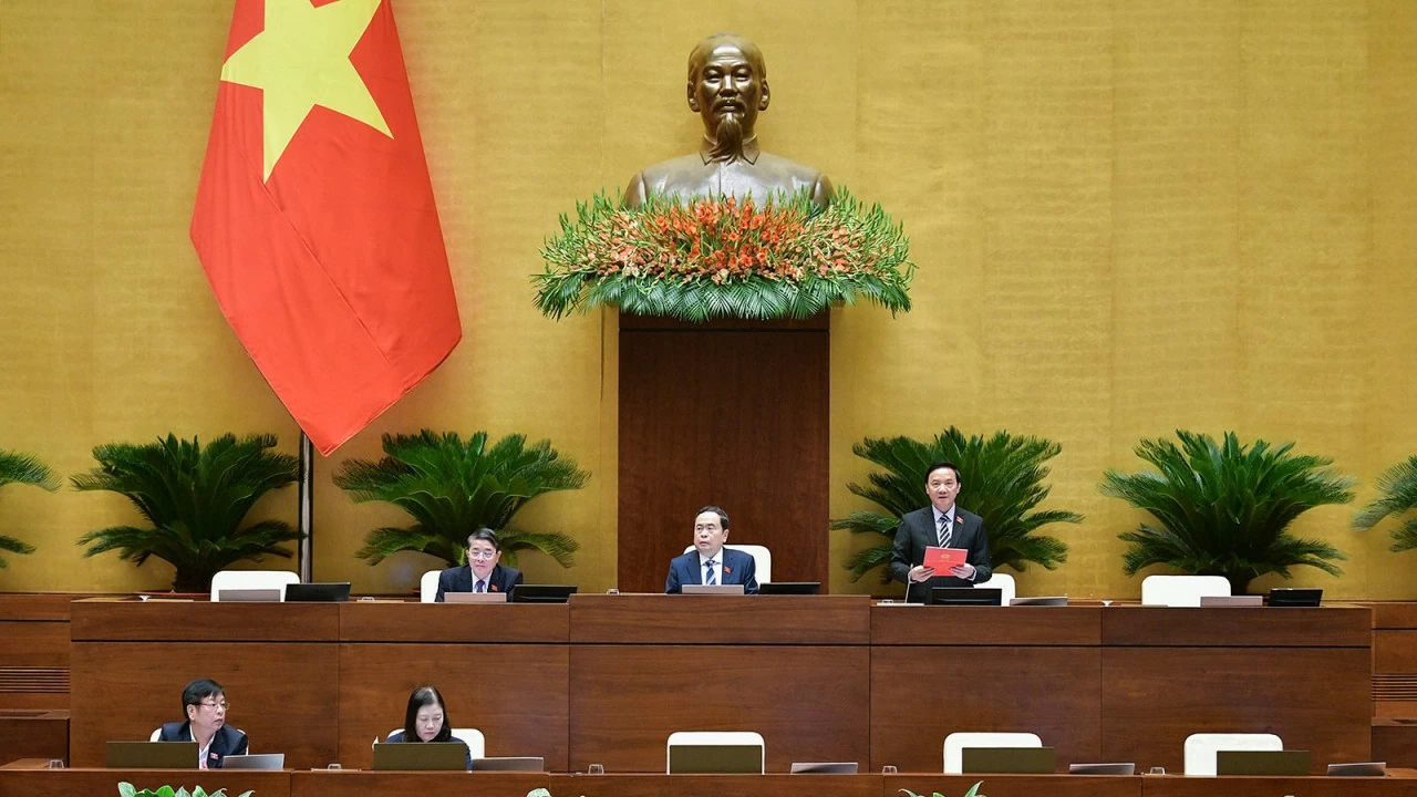 Hôm nay 4/11, Quốc hội thảo luận kế hoạch phát triển kinh tế - xã hội 2024-2025; Chủ trương điều chỉnh Quy hoạch sử dụng đất quốc gia Hôm nay 4/11, Quốc hội thảo luận kế hoạch phát triển kinh tế - xã hội 2024-2025; Chủ trương điều chỉnh Quy hoạch sử dụng đất quốc gia