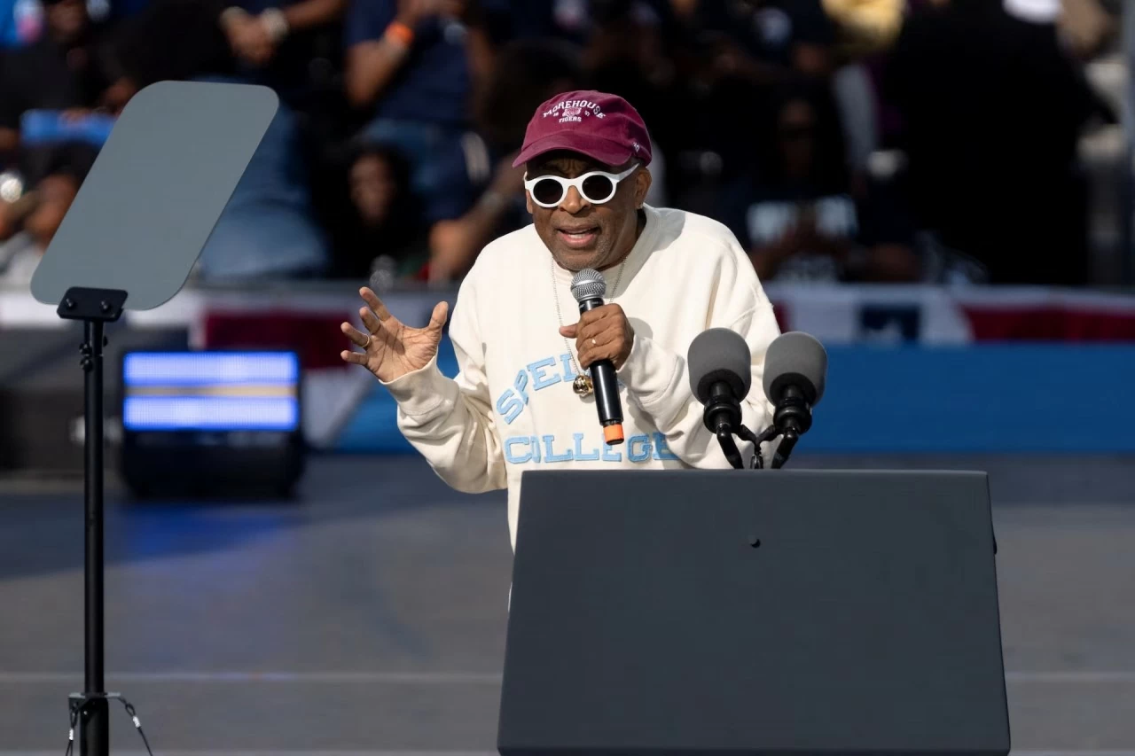 Không khí ‘nóng hừng hực’ của tuần cuối chiến dịch tranh cử Tổng thống Mỹ Không khí ‘nóng hừng hực’ của tuần cuối chiến dịch tranh cử Tổng thống Mỹ