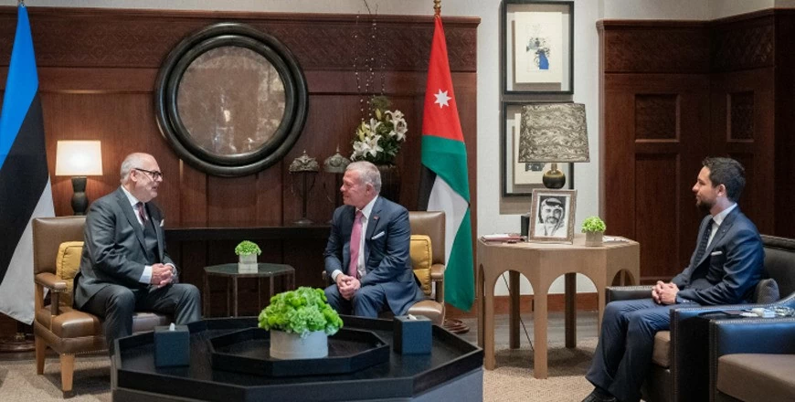 Quốc vương Jordan Abdullah II (phải) tiếp Tổng thống Estonia Alar Karis tại Cung điện Al Husseiniya (Jordan) ngày 4/11. (Nguồn: The Jordan Times) Quốc vương Jordan Abdullah II (phải) tiếp Tổng thống Estonia Alar Karis tại Cung điện Al Husseiniya (Jordan) ngày 4/11. (Nguồn: The Jordan Times)