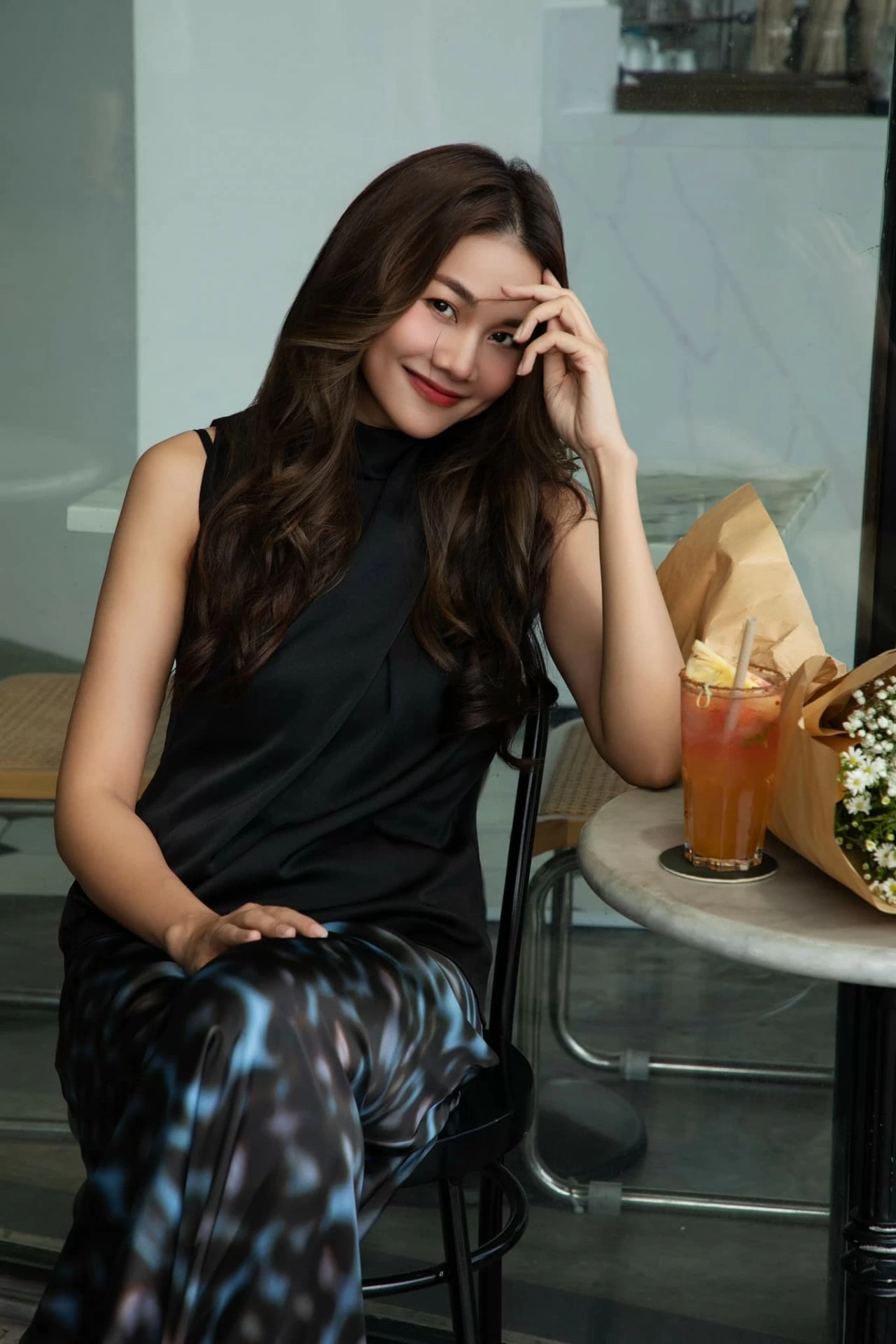 Siêu mẫu Thanh Hằng lên đồ cực chất Siêu mẫu Thanh Hằng lên đồ cực chất