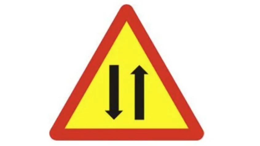 Biển nào báo hiệu 'Đường hai chiều'? Biển nào báo hiệu 'đường hai chiều'?