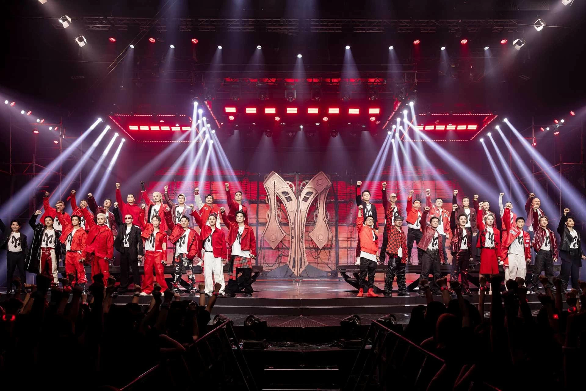 33 anh tài tham gia chương trình “Anh trai vượt ngàn chông gai”. (Nguồn: YeaH1) 33 anh tài tham gia chương trình “Anh trai vượt ngàn chông gai”. (Nguồn: YeaH1)