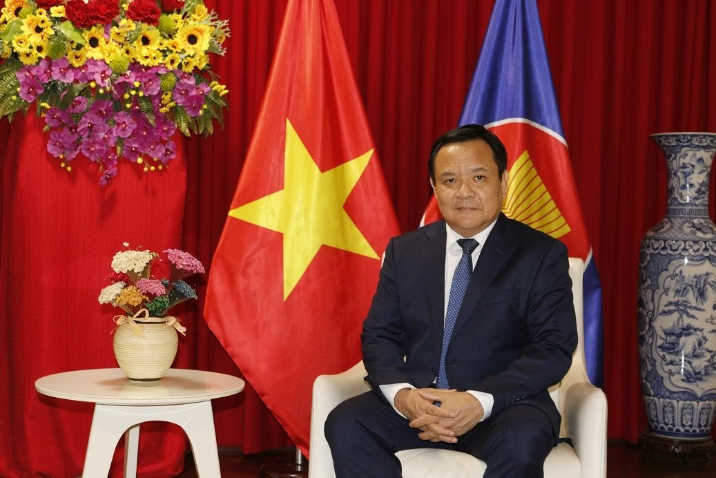 Đại sứ Bùi Văn Nghị: Chuyến thăm của Chủ tịch nước Lương Cường là dấu mốc quan hệ Việt Nam-Peru, đóng góp tích cực cho tầm nhìn APEC Đại sứ Bùi Văn Nghị: Chuyến thăm của Chủ tịch nước Lương Cường là dấu mốc quan hệ Việt Nam-Peru, đóng góp tích cực cho tầm nhìn APEC
