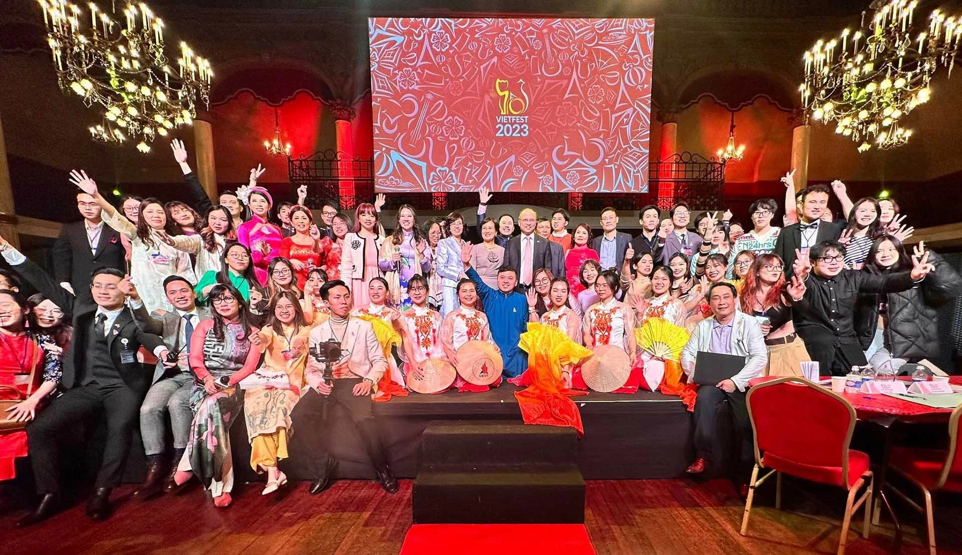 Để các định hướng chiến lược về văn hóa và con người thực sự đi vào cuộc sống