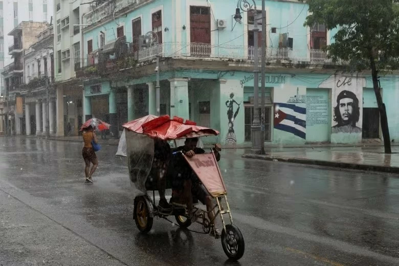Bão Rafael đã ảnh hưởng đến hơn 4 triệu người dân Cuba. (Nguồn: Reuters) Bão Rafael đã ảnh hưởng đến hơn 4 triệu người dân Cuba. (Nguồn: Reuters)