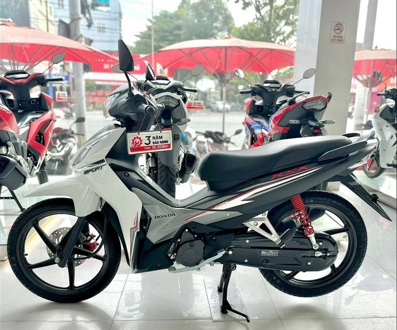 Cập nhật bảng giá xe Honda Wave RSX FI 110 mới nhất tháng 11/2024 Cập nhật bảng giá xe Honda Wave RSX FI 110 mới nhất tháng 11/2024