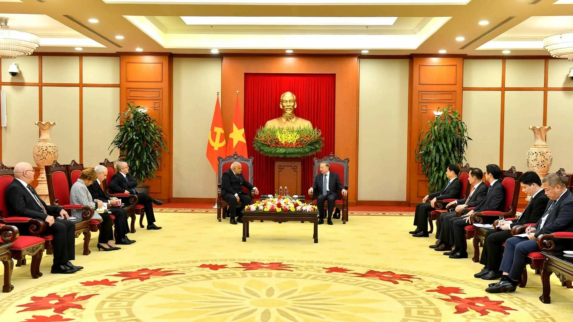 Tổng Bí thư Tô Lâm tiếp Đại sứ Cuba tại Việt Nam Tổng Bí thư Tô Lâm tiếp Đại sứ Cuba tại Việt Nam