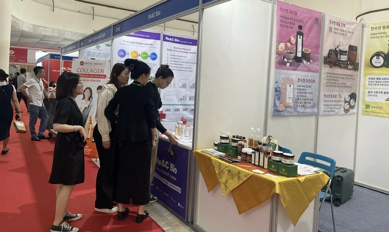Triển lãm quốc tế về sản phẩm chăm sóc sức khỏe và phong cách sống Triển lãm quốc tế về sản phẩm chăm sóc sức khỏe và phong cách sống