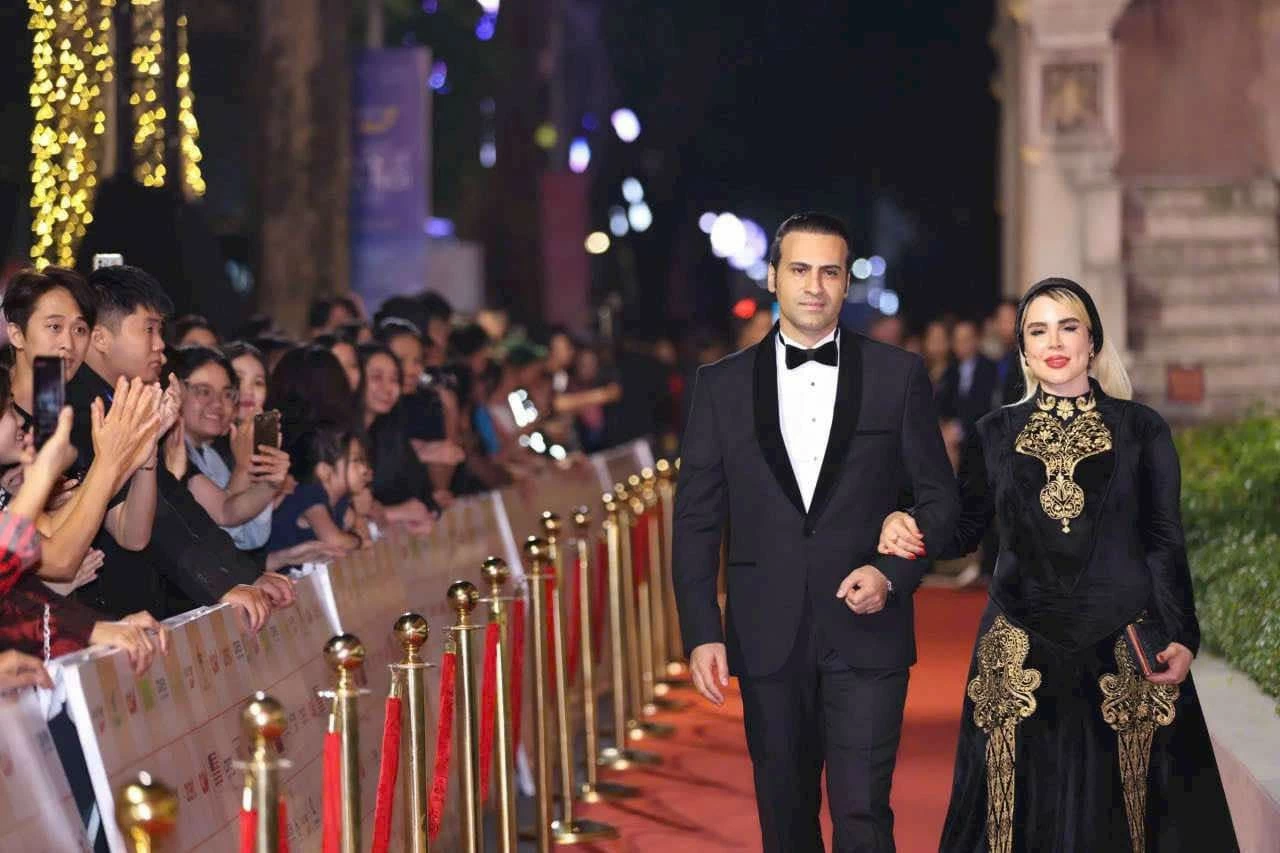 Nghệ sĩ Việt Nam và quốc tế khai tiệc điện ảnh tại Hà Nội Nghệ sĩ Việt Nam và quốc tế 'khai tiệc' điện ảnh tại Hà Nội