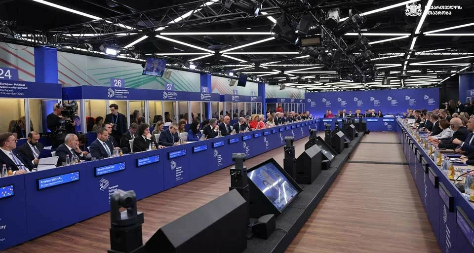 Châu Âu và hồi chuông cảnh tỉnh cho năng lực tự vệ: Các xung đột phơi bày điểm yếu, bầu cử Mỹ có thể là 'giọt nước' tràn ly Châu Âu và hồi chuông cảnh tỉnh cho năng lực tự vệ: Các xung đột phơi bày điểm yếu, bầu cử Mỹ có thể là 'giọt nước' tràn ly