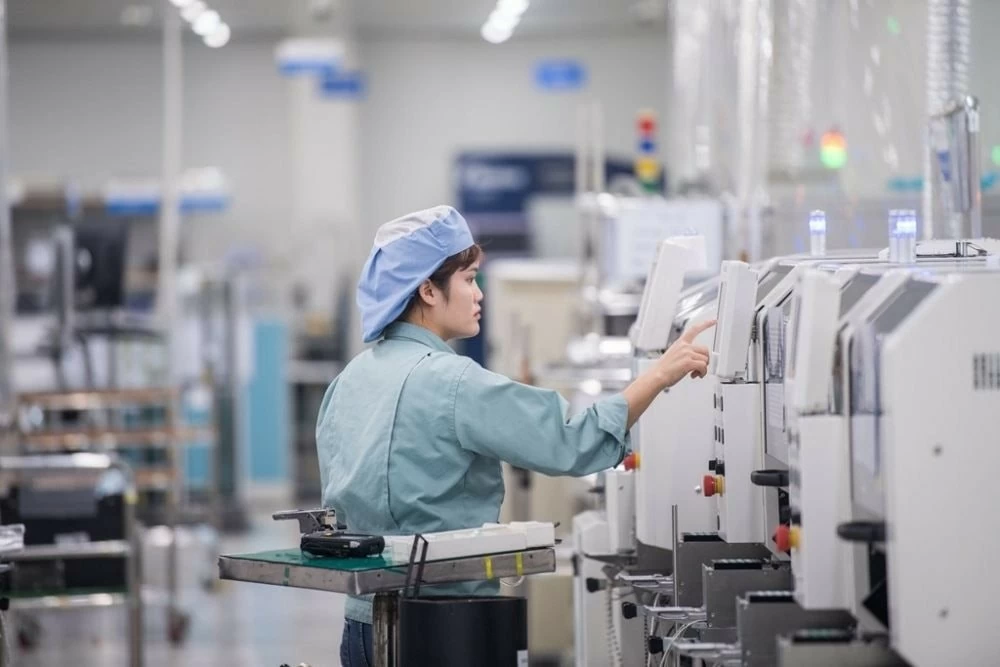 Nâng cao năng lực thích ứng, sử dụng thông thái thành tựu của công nghệ số Nâng cao năng lực thích ứng, sử dụng thông thái thành tựu của công nghệ số