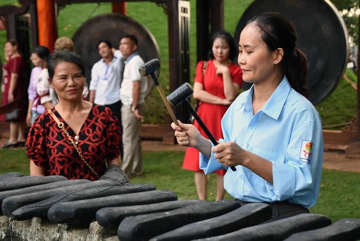 Sống lại thời đồn bào S’tiêng giã gạo nuôi quân chống Mỹ cứu nước Sống lại thời đồn bào S’tiêng giã gạo nuôi quân chống Mỹ cứu nước