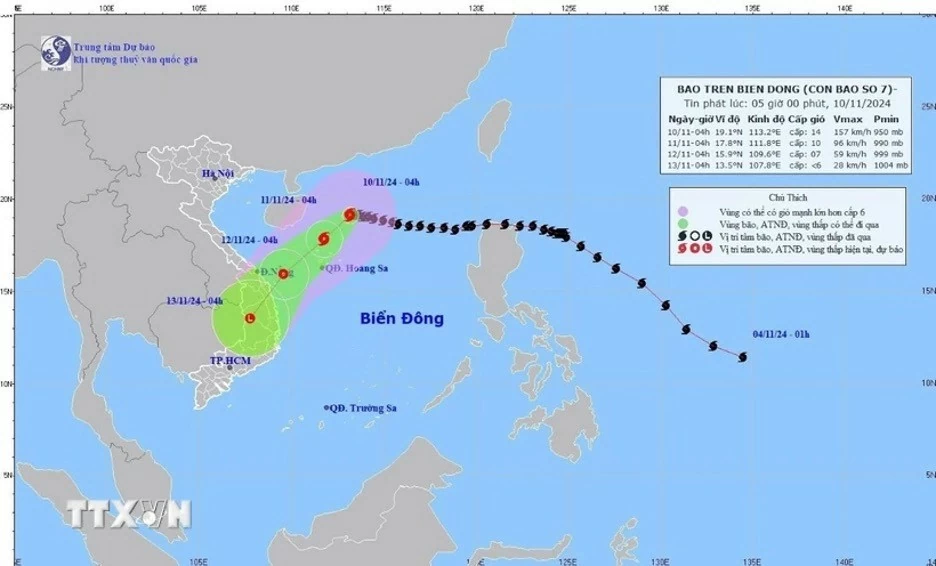 Hướng di chuyển của bão số 7 cập nhật lúc 4 giờ ngày 10/11. (Ảnh: TTXVN phát) Hướng di chuyển của bão số 7 cập nhật lúc 4 giờ ngày 10/11. (Ảnh: TTXVN phát)