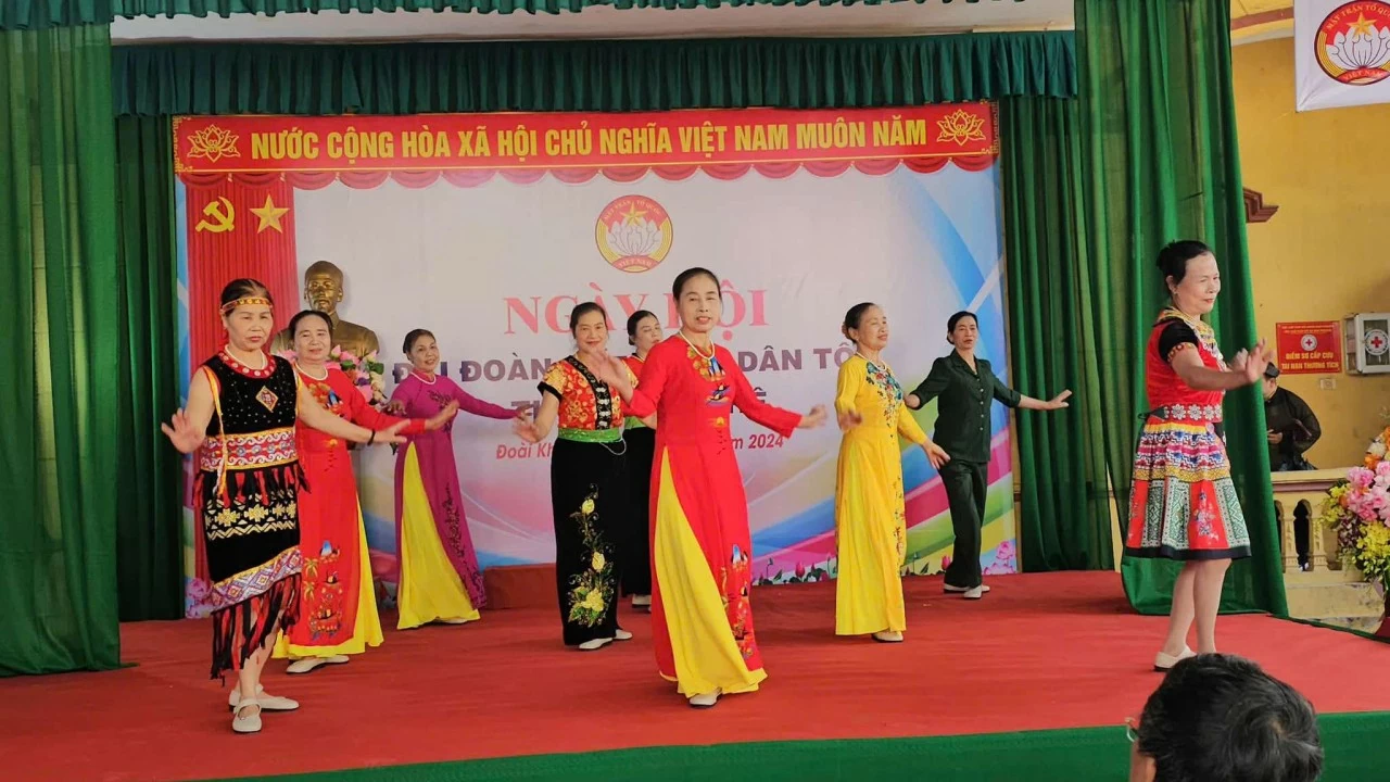 Không khí ấm áp tình nghĩa xóm của ‘Ngày hội đại đoàn kết toàn dân tộc năm 2024’ Không khí ấm áp tình nghĩa xóm của ‘Ngày hội đại đoàn kết toàn dân tộc năm 2024’