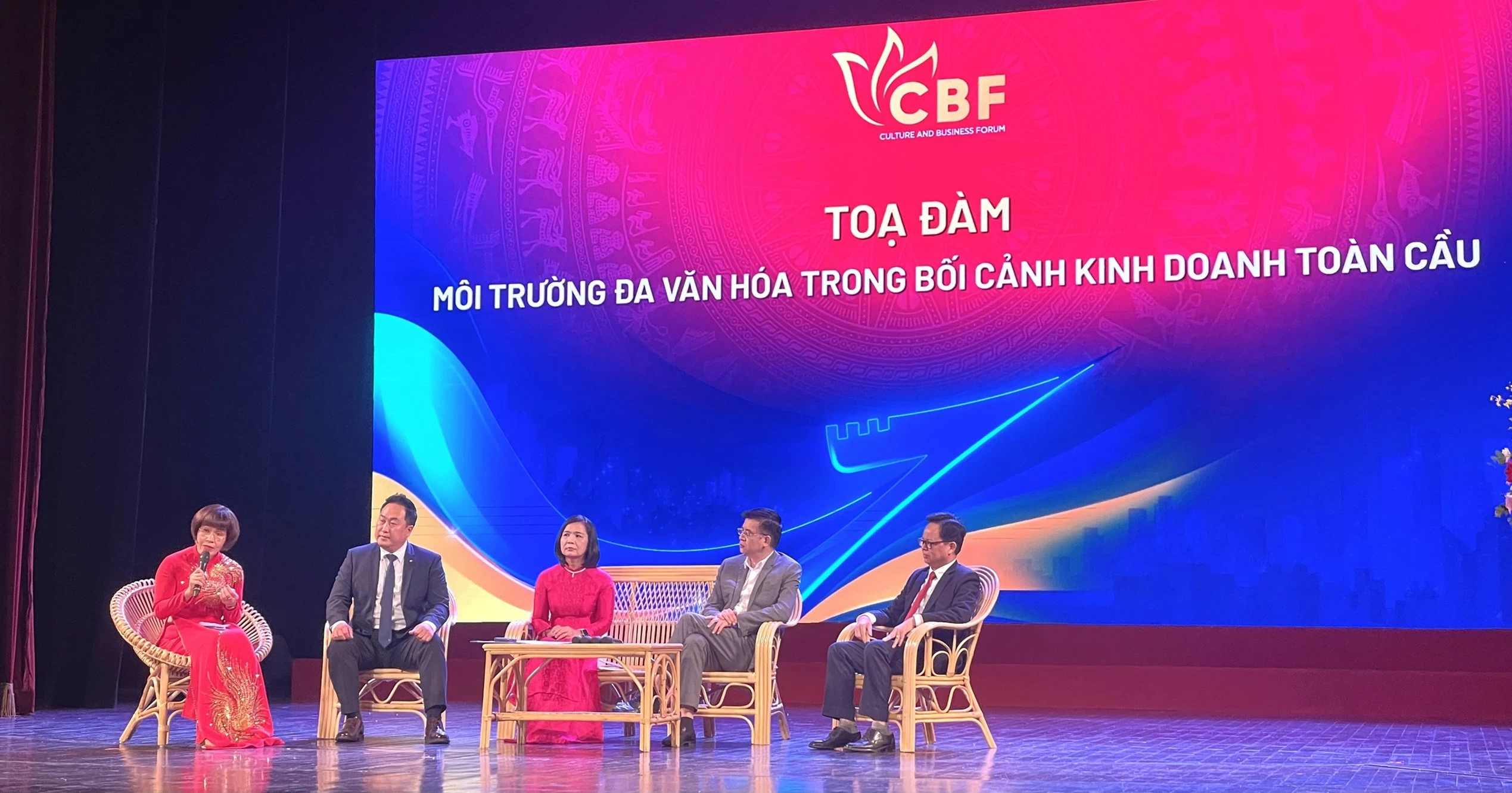 Xây dựng văn hóa kinh doanh, tạo sức mạnh mềm thúc đẩy doanh nghiệp phát triển bền vững Xây dựng văn hóa kinh doanh, tạo sức mạnh mềm thúc đẩy doanh nghiệp phát triển bền vững