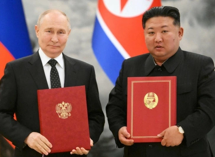 Tổng thống Putin phê chuẩn hiệp ước quốc phòng lịch sử với Triều Tiên, chính thức hóa một điều Tổng thống Putin phê chuẩn hiệp ước quốc phòng lịch sử với Triều Tiên, chính thức hóa một điều
