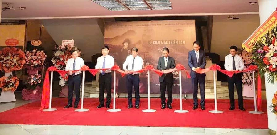 Theo dấu chân Chủ tịch Hồ Chí Minh ở Trung Quốc Theo dấu chân Chủ tịch Hồ Chí Minh ở Trung Quốc