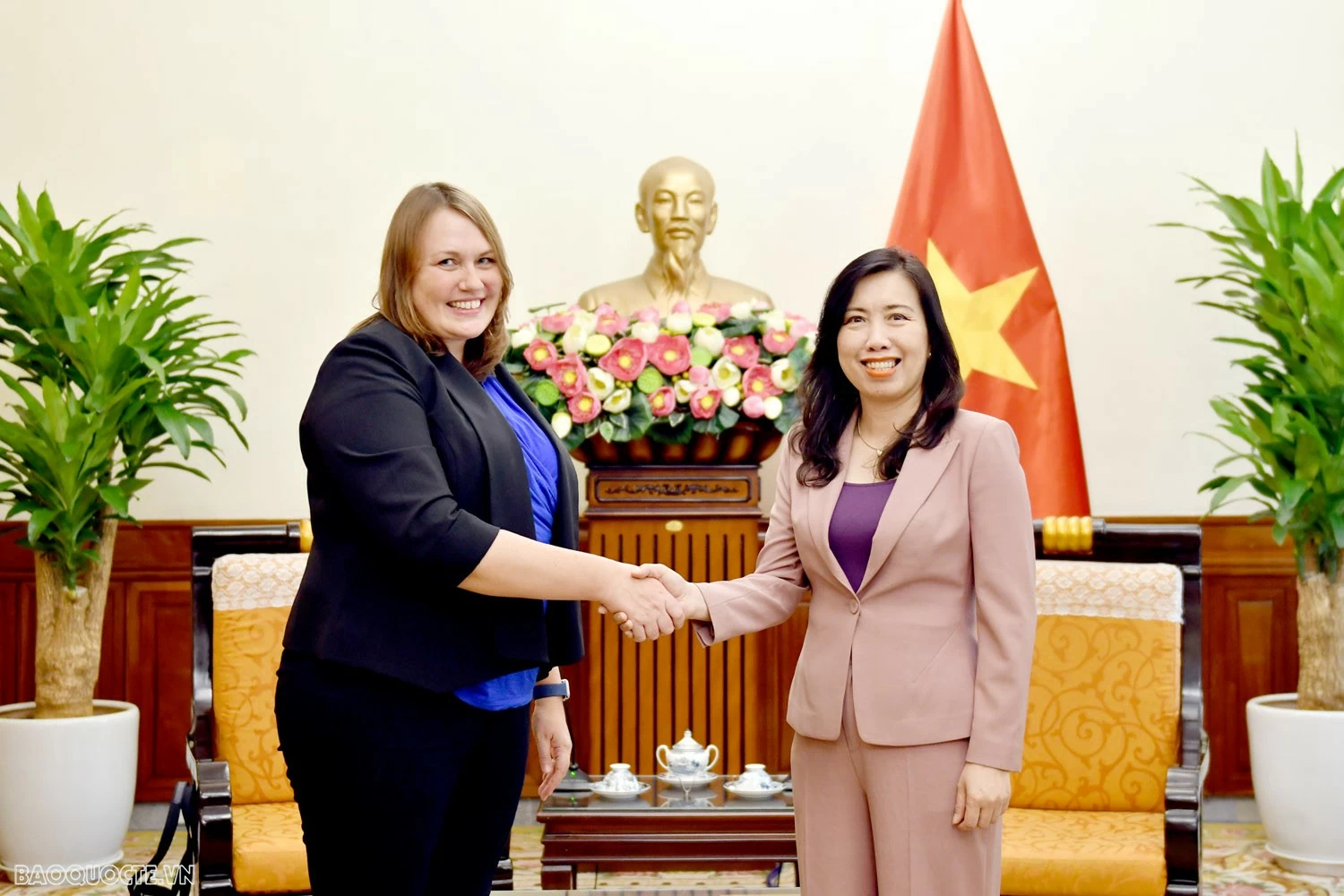 Tân Trưởng Phái đoàn đại diện Tổ chức Di cư quốc tế (IOM) khẳng định sẽ tiếp tục hỗ trợ Việt Nam triển khai Thoả thuận GCM Tân Trưởng Phái đoàn đại diện Tổ chức Di cư quốc tế khẳng định tiếp tục hỗ trợ Việt Nam triển khai Thỏa thuận GCM