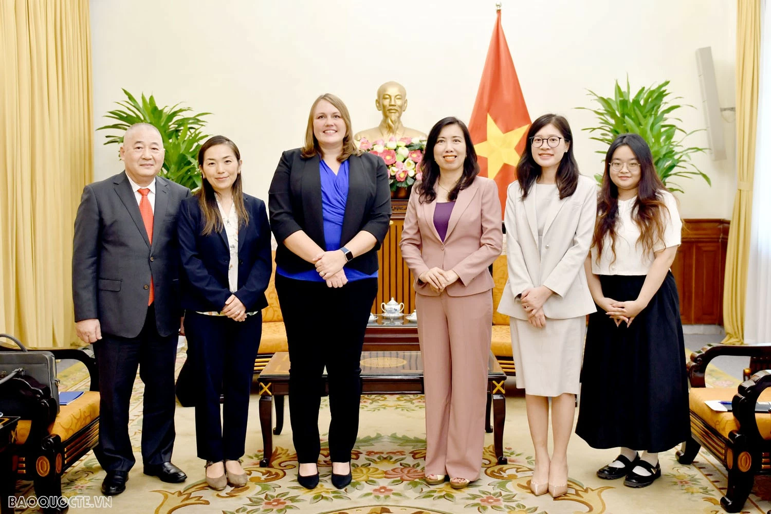 Tân Trưởng Phái đoàn đại diện Tổ chức Di cư quốc tế (IOM) khẳng định sẽ tiếp tục hỗ trợ Việt Nam triển khai Thoả thuận GCM Tân Trưởng Phái đoàn đại diện Tổ chức Di cư quốc tế khẳng định tiếp tục hỗ trợ Việt Nam triển khai Thỏa thuận GCM