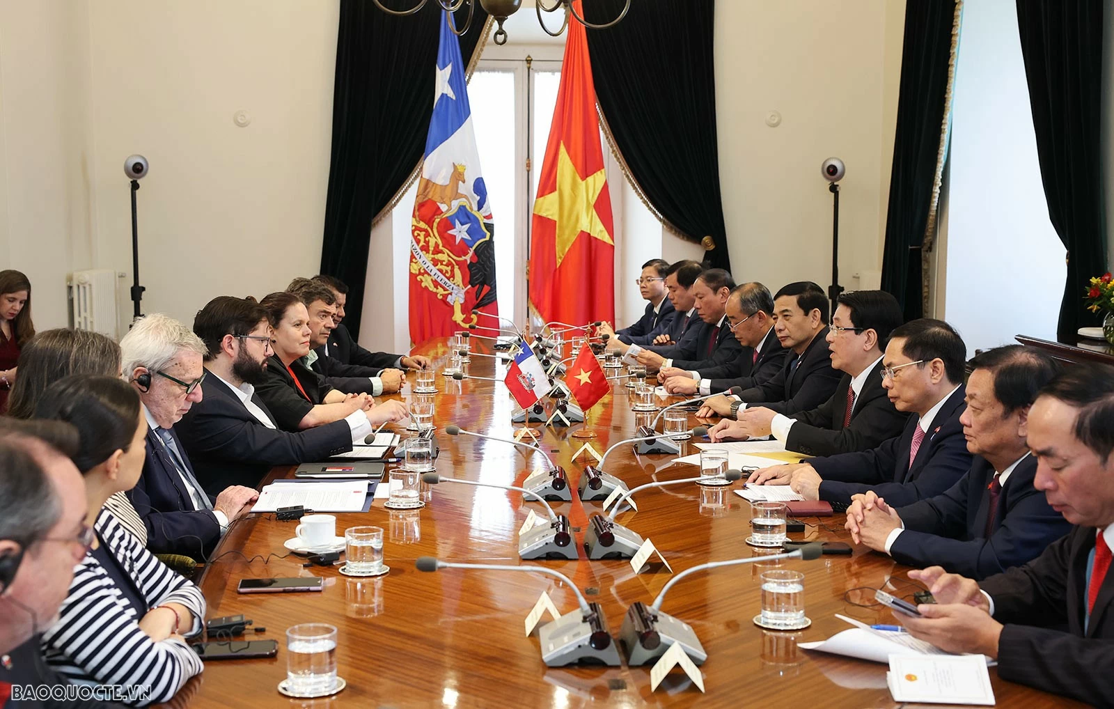 Chủ tịch nước Lương Cường gặp riêng và hội đàm Tổng thống Chile Gabriel Boric Font Chủ tịch nước Lương Cường gặp riêng và hội đàm Tổng thống Chile Gabriel Boric Font