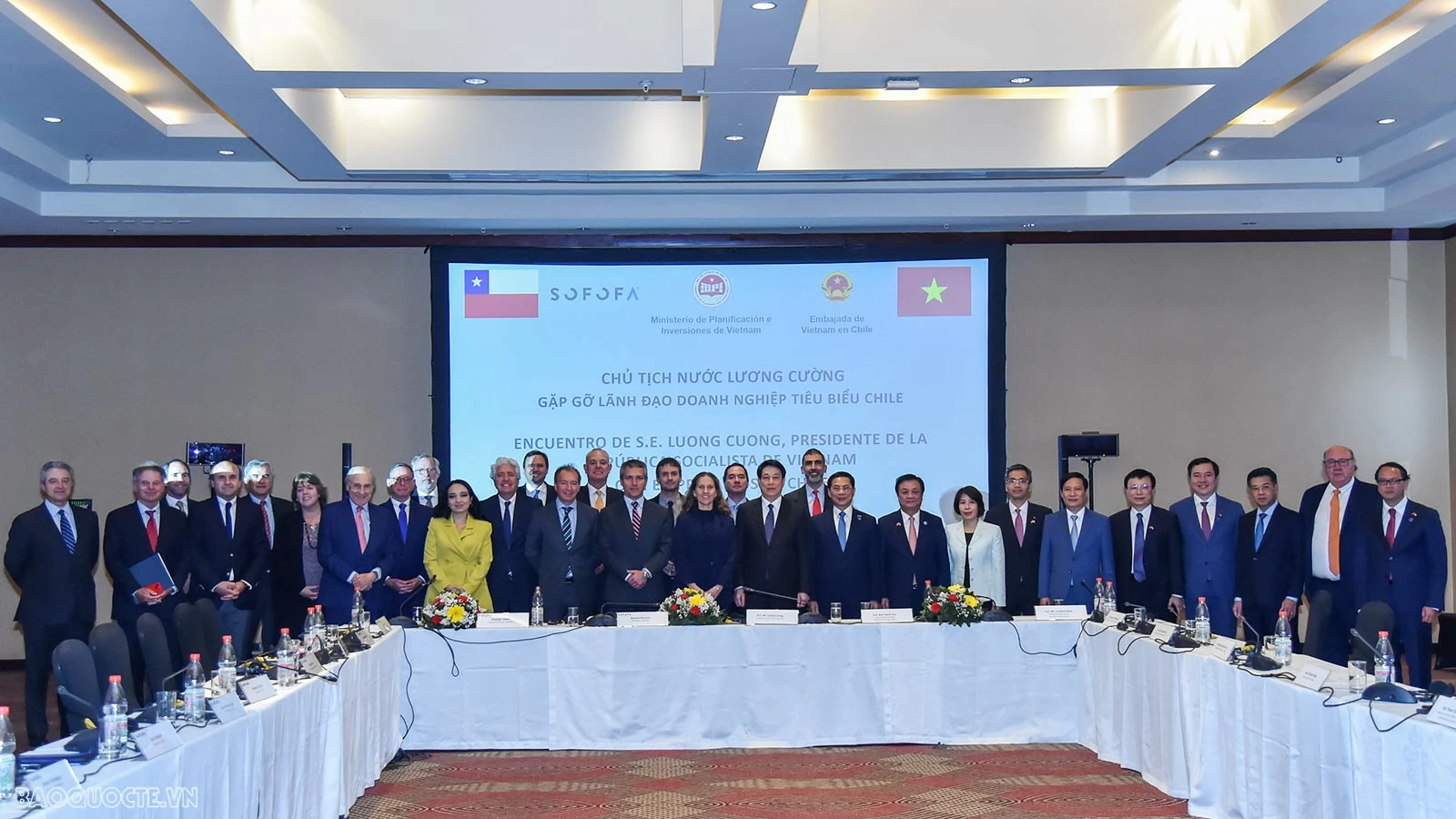 Chủ tịch nước Lương Cường đề nghị các nhà đầu tư Chile nghiên cứu, mở rộng hợp tác đầu tư sang Việt Nam Chủ tịch nước Lương Cường đề nghị các nhà đầu tư Chile nghiên cứu, mở rộng hợp tác đầu tư sang Việt Nam