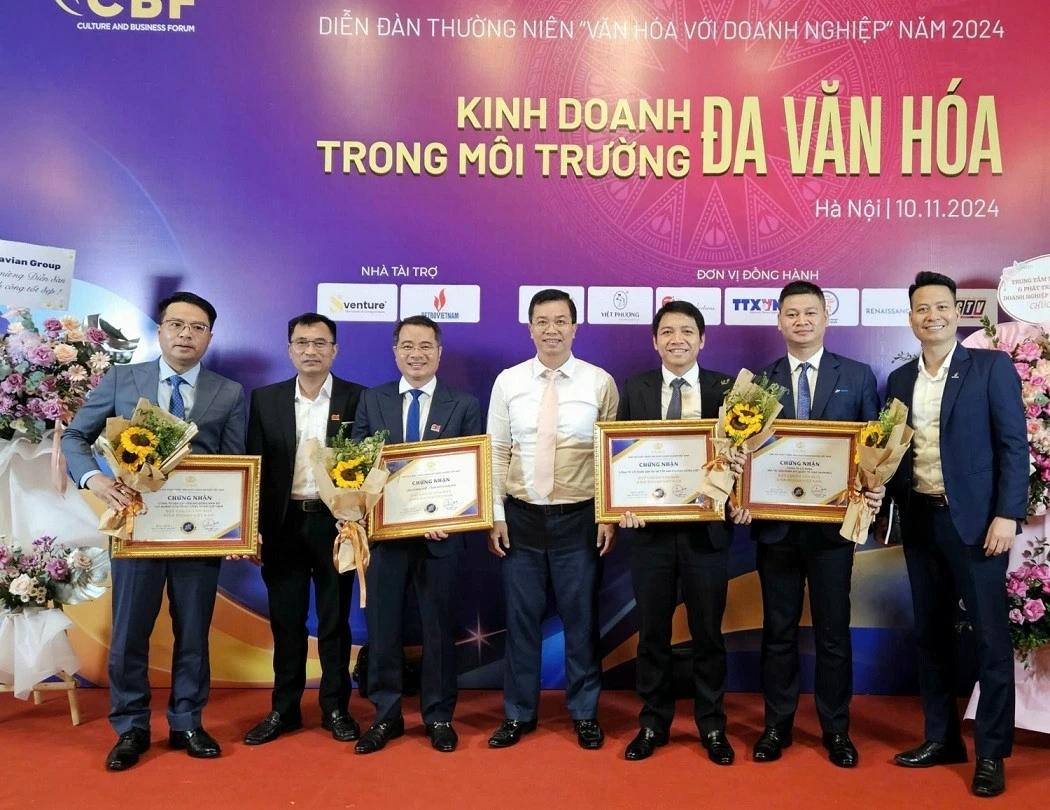 Thêm 4 đơn vị của PetroVietnam đạt chuẩn văn hóa kinh doanh Việt Nam Thêm 4 đơn vị của PetroVietnam đạt chuẩn văn hóa kinh doanh Việt Nam