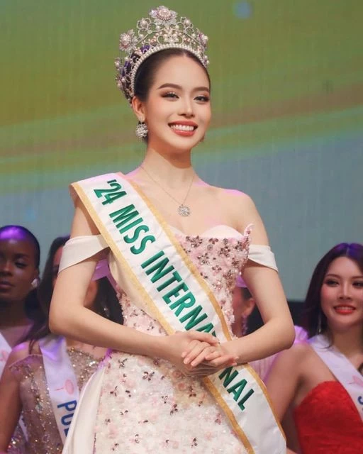 Ngắm nhan sắc Hoa hậu Huỳnh Thị Thanh Thủy Ngắm nhan sắc Hoa hậu Huỳnh Thị Thanh Thủy