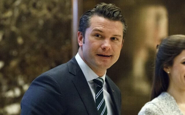 Tổng thống đắc cử Donald Trump chọn Bộ trưởng Quốc phòng gây bất ngờ, hai nhân tố then chốt cho chiến lược Trung Đông 'lộ mặt' Tổng thống đắc cử Donald Trump chọn Bộ trưởng Quốc phòng gây bất ngờ, hai nhân tố then chốt cho chiến lược Trung Đông 'lộ mặt'