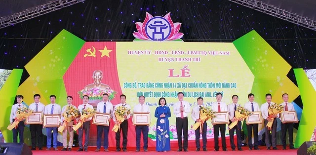 Hà Nội giữ vững vị trí lá cờ đầu trong xây dựng nông thôn mới Hà Nội giữ vững vị trí lá cờ đầu trong xây dựng nông thôn mới