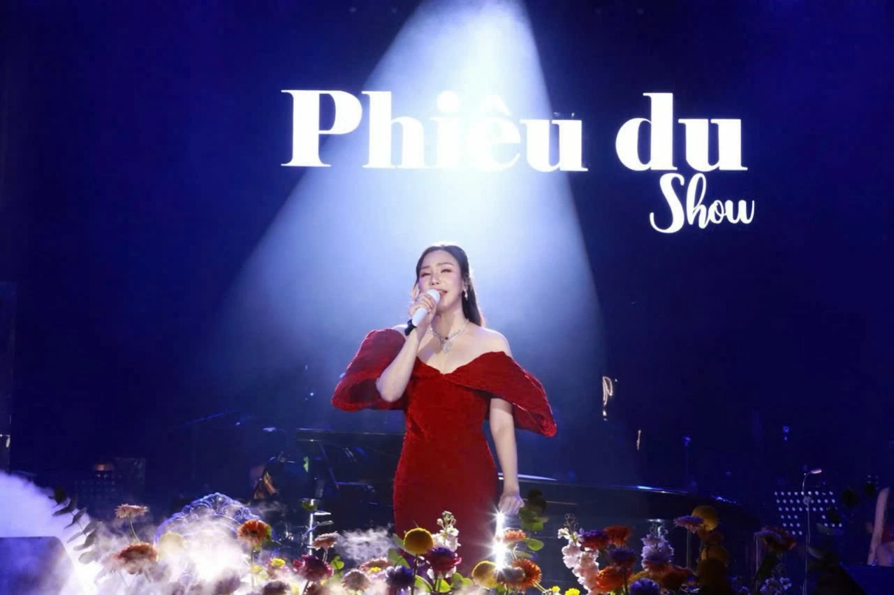 Phiêu du show: Mang màu sắc âm nhạc đương đại qua từng sự kiện giàu cảm xúc Phiêu du show: Mang màu sắc âm nhạc đương đại qua từng sự kiện giàu cảm xúc