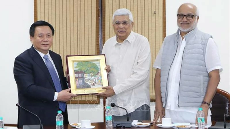 Làm sâu sắc hơn nữa quan hệ Đối tác chiến lược toàn diện Việt Nam-Ấn Độ Làm sâu sắc hơn nữa quan hệ Đối tác chiến lược toàn diện Việt Nam-Ấn Độ