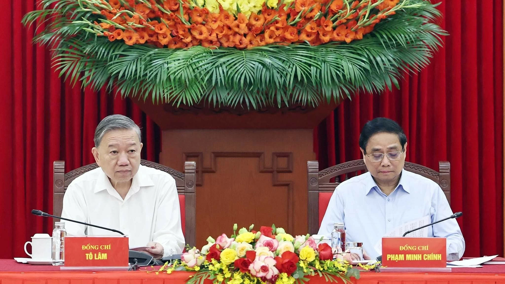 Tổng Bí thư Tô Lâm làm việc với Tiểu ban Kinh tế-xã hội Đại hội XIV của Đảng Tổng Bí thư Tô Lâm làm việc với Tiểu ban Kinh tế-xã hội Đại hội XIV của Đảng