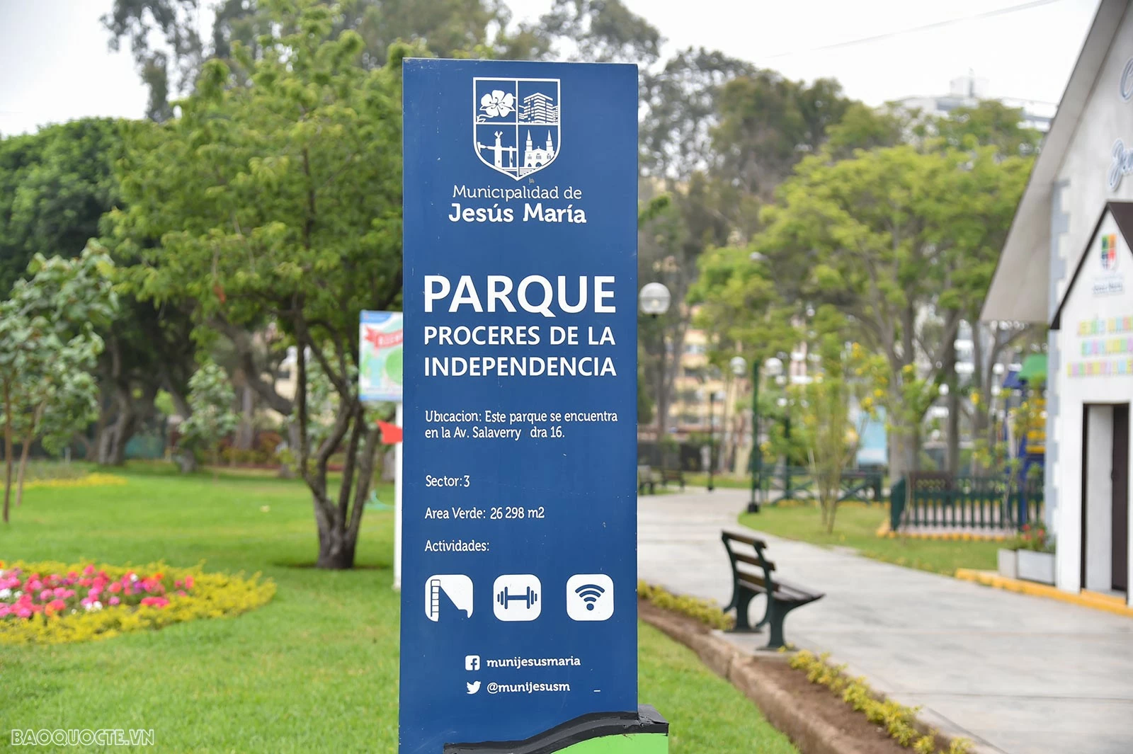 Chủ tịch nước Lương Cường đặt vòng hoa tại Đài tưởng niệm các Anh hùng dân tộc và tiền nhân nền Độc lập Peru Những hình ảnh Chủ tịch nước Lương Cường đặt vòng hoa tại Đài tưởng niệm các Anh hùng dân tộc và tiền nhân nền Độc lập Peru