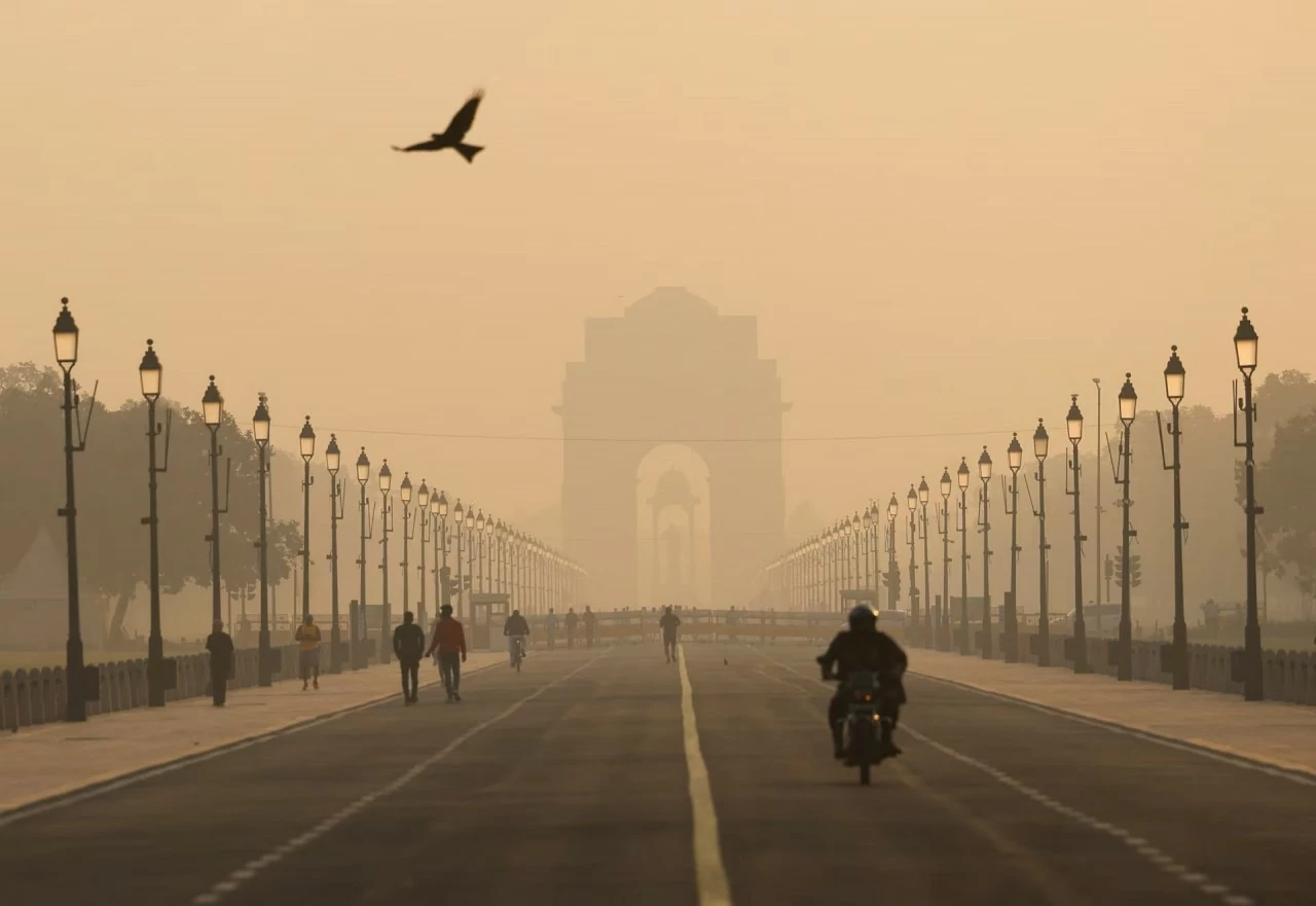 Ấn Độ: Thủ đô Delhi mờ mịt do ô nhiễm không khí nghiêm trọng Ấn Độ: Thủ đô Delhi mờ mịt do ô nhiễm không khí nghiêm trọng